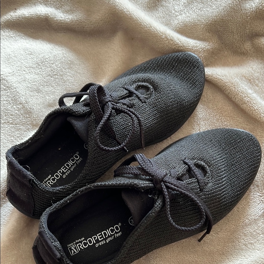 Arcopedico Black Knit Sneakers - Picture 8 of 8